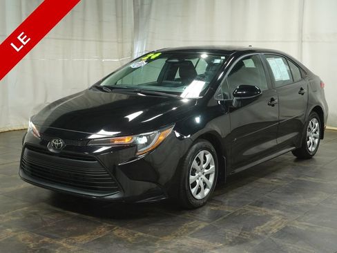 Certified 2024 Toyota Corolla LE FWD image 2