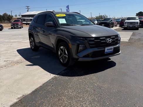 Used 2025 Hyundai Tucson SEL AWD/4WD image 2