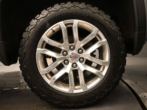 Used 2019 GMC Sierra 1500 SLT image 14