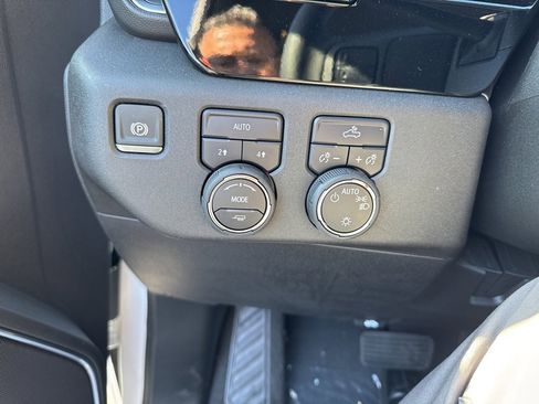 New 2025 Chevrolet Silverado 1500 LT image 29