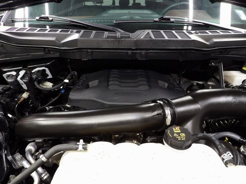 Used 2023 Ford F150 Lariat w/ Equipment Group 502A High image 28