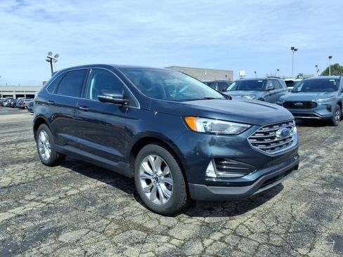 Used 2024 Ford Edge Titanium AWD/4WD image 3