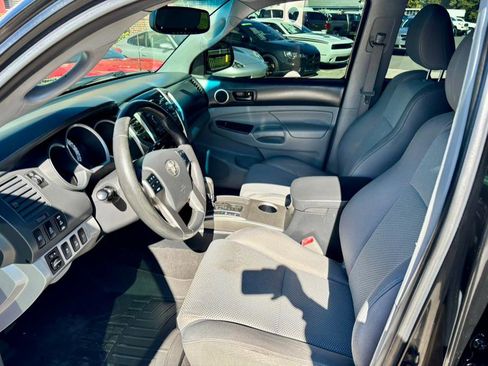 Used 2012 Toyota Tacoma 4x4 Double Cab image 11