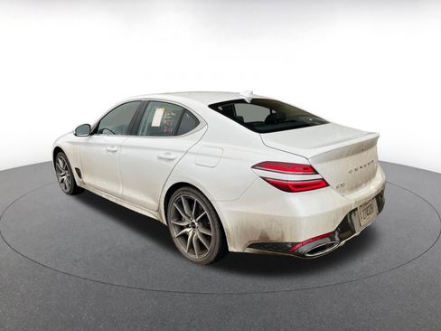 Used 2025 Genesis G70 2.5T image 5