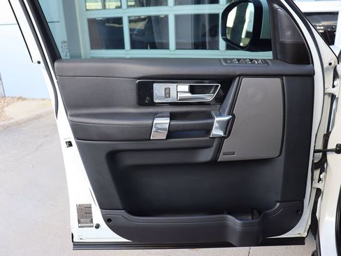 Used 2015 Land Rover LR4 HSE image 44