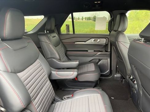 New 2026 Ford Explorer ST-Line AWD/4WD image 14