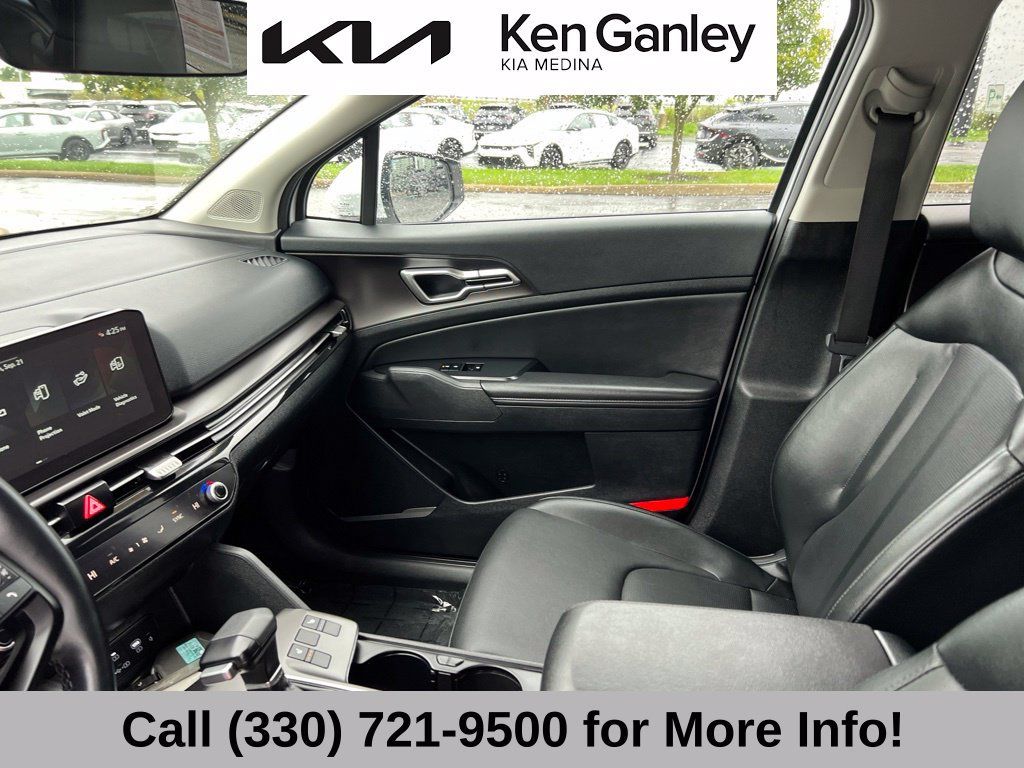Certified 2026 Kia Sportage EX FWD image 39
