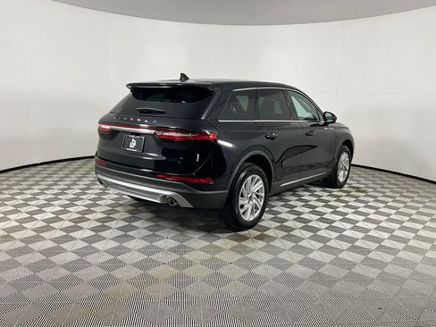 Used 2024 Lincoln Corsair AWD image 5