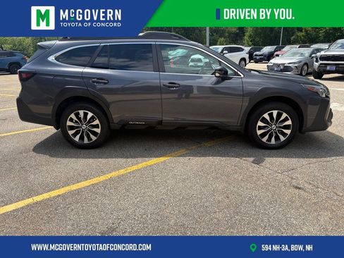 Used 2023 Subaru Outback Limited AWD/4WD image 8