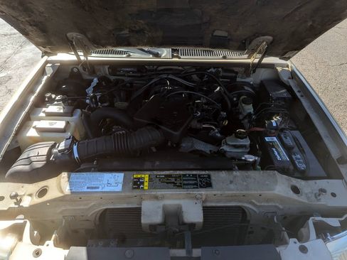 Used 2003 Ford Explorer Sport Trac XLS RWD image 37