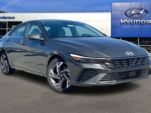 New 2026 Hyundai Elantra Limited image 2