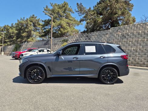 Used 2022 BMW X5 M50i w/ Executive Package AWD/4WD image 2