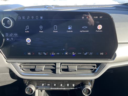 Used 2025 Chevrolet Equinox EV RS w/ Active Safety Package 3 image 26