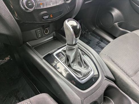 Used 2018 Nissan Rogue Sport S FWD image 12