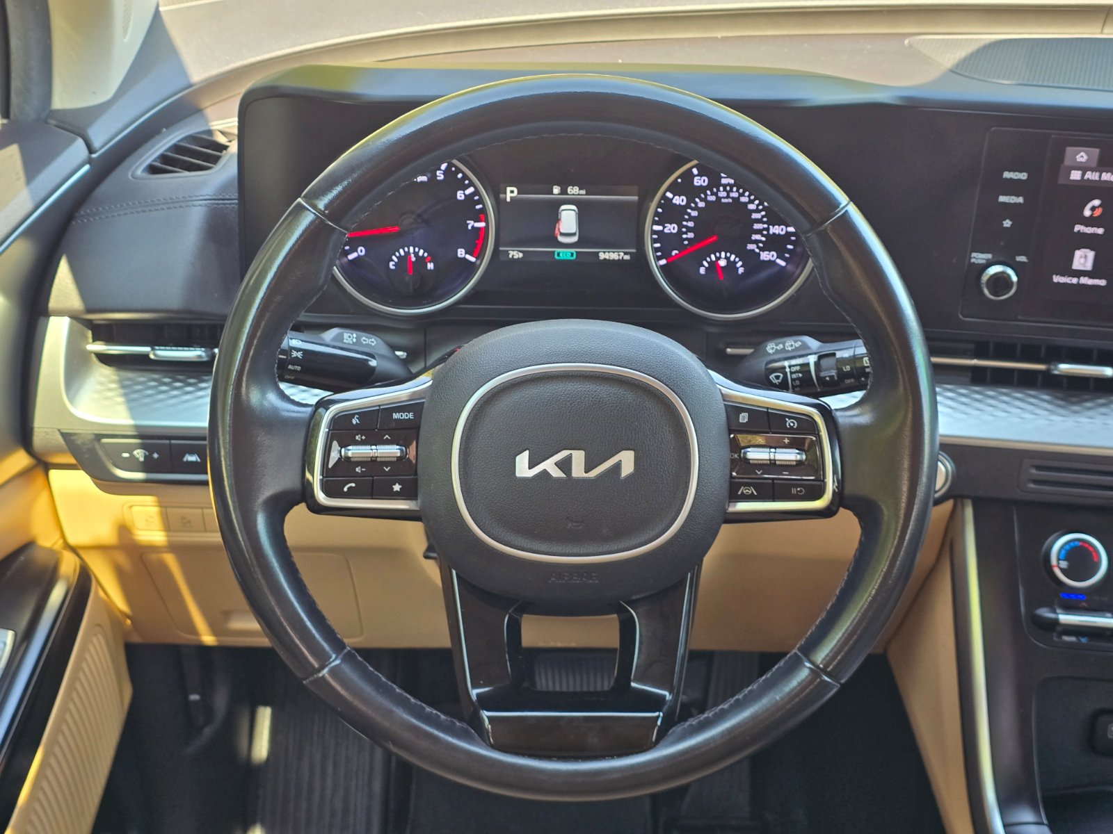 Used 2022 Kia Carnival LXS FWD image 14