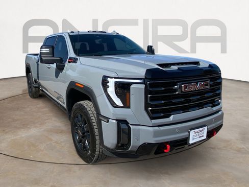 Used 2024 GMC Sierra 2500 AT4 w/ AT4 Premium Plus Package image 4