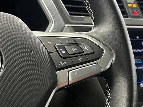 Certified 2023 Volkswagen Tiguan SE R-Line FWD image 28