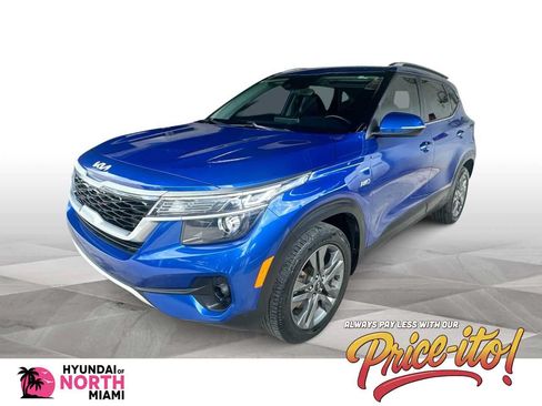 Used 2023 Kia Seltos S w/ Navigation Package AWD/4WD image 1