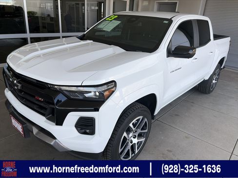 Used 2023 Chevrolet Colorado Z71 w/ Z71 Convenience Package 2 AWD/4WD image 1