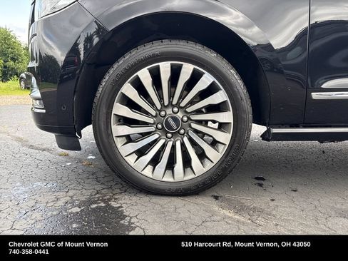 Used 2019 Lincoln Navigator Reserve w/ Cargo Package AWD/4WD image 27