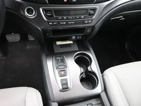 Used 2023 Honda Passport EX-L image 32