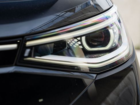 New 2025 Volkswagen ID.4 Pro S Plus image 7