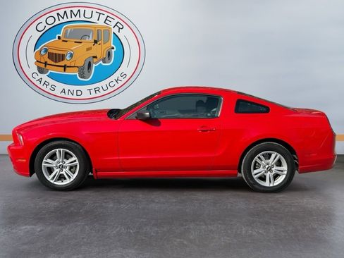 Used 2014 Ford Mustang Coupe image 2