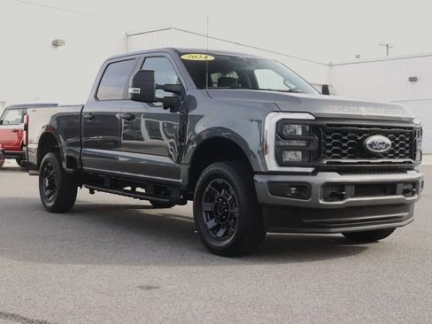 Used 2024 Ford F250 XL w/ STX Appearance Package image 3