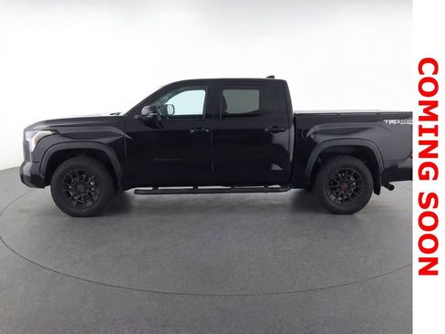 Used 2024 Toyota Tundra Limited w/ TRD Off-Road Package AWD/4WD image 8