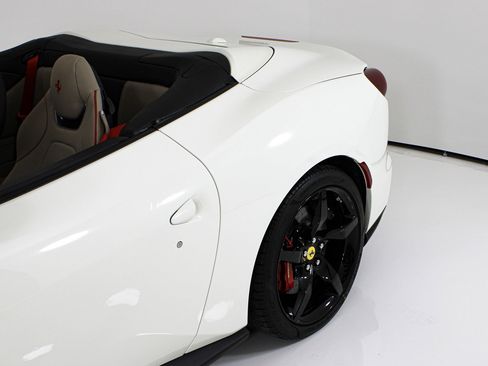 Used 2023 Ferrari Portofino M image 14