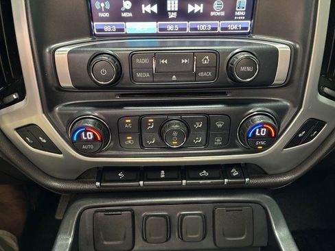 Used 2018 GMC Sierra 1500 SLT w/ SLT Premium Package AWD/4WD image 20