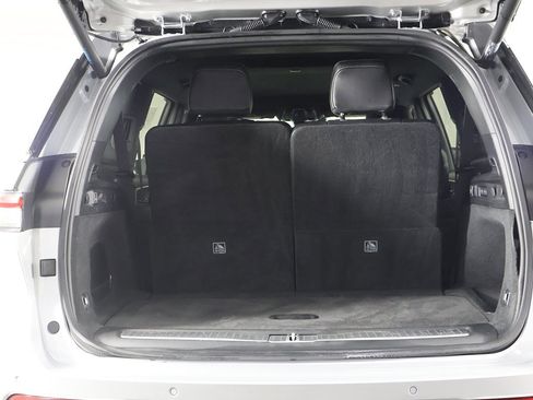 Used 2021 Jeep Grand Cherokee L Overland w/ Luxury Tech Group IV image 25