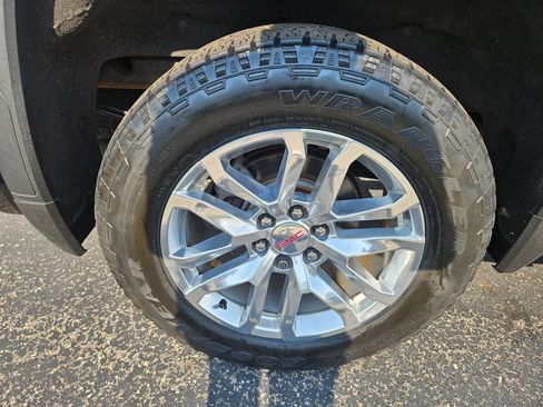 Used 2019 GMC Sierra 1500 SLT w/ SLT Premium Plus Package AWD/4WD image 12