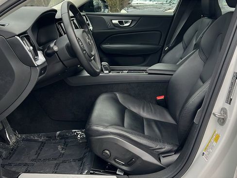 Used 2024 Volvo S60 B5 Core image 17