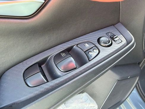 Used 2024 Nissan Sentra SV image 18