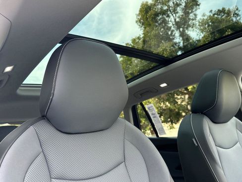 New 2026 Volkswagen Tiguan SE image 16