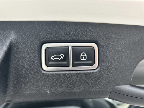 Certified 2023 Kia Sorento SX AWD/4WD image 17