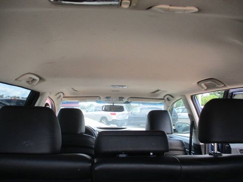 Used 2013 Subaru Outback 2.5i Limited AWD/4WD image 30