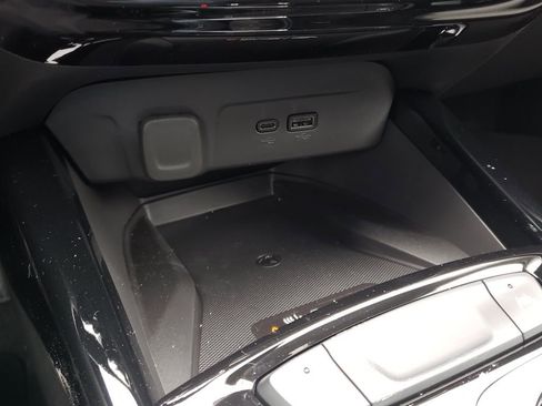 New 2026 Chevrolet Trax LT w/ Sunroof Package image 20