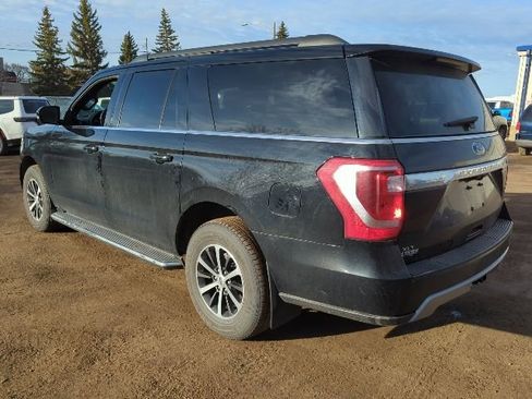 Used 2018 Ford Expedition Max XLT w/ Equipment Group 202A image 12