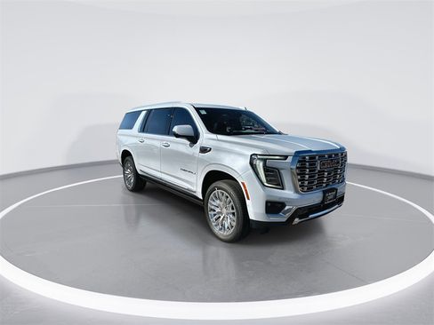 New 2026 GMC Yukon XL Denali w/ Sun & Power Step Package image 2