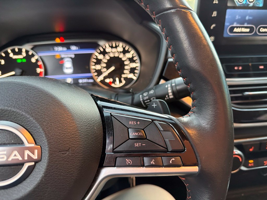 Used 2024 Nissan Altima 2.5 SR w/ SR Premium Package FWD image 6