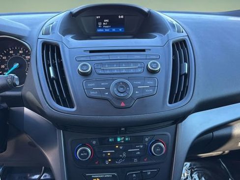 Used 2018 Ford Escape SE image 26