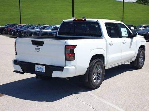 Used 2026 Nissan Frontier SV w/ All-Weather Content Package RWD image 6