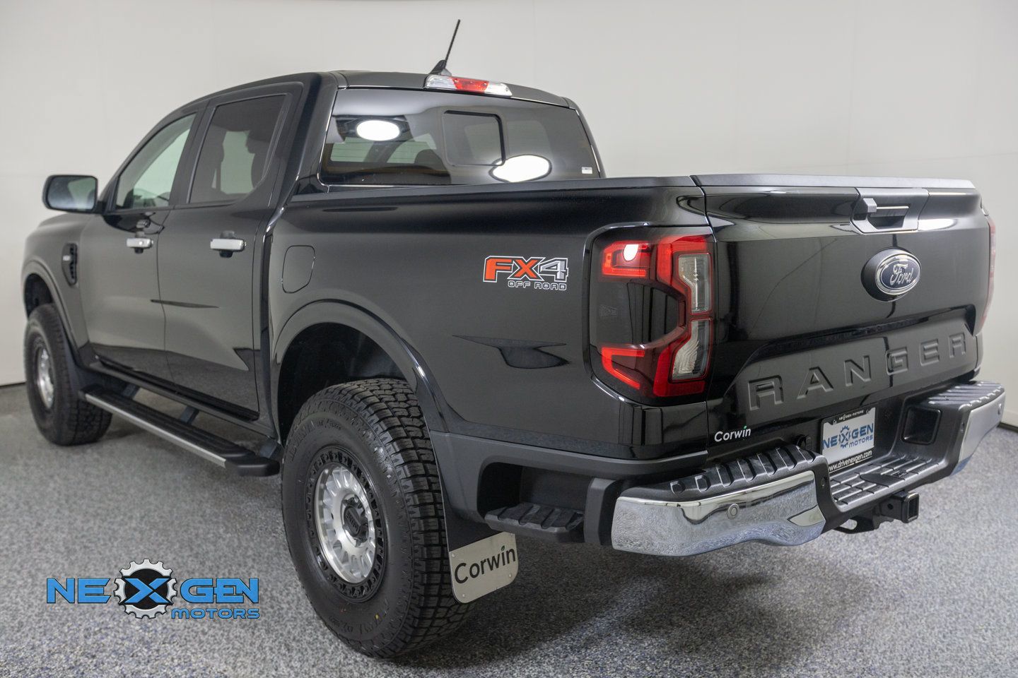 Used 2024 Ford Ranger XLT w/ FX4 Off-Road Package AWD/4WD image 27