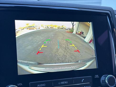 Used 2023 Nissan Frontier SV image 24