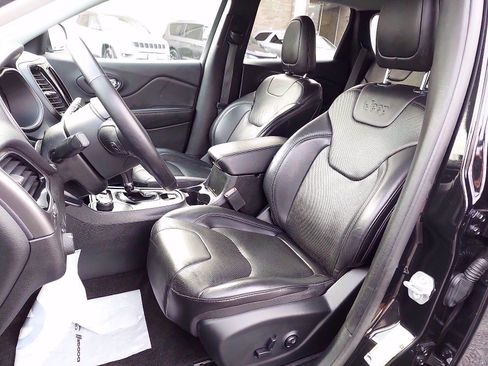 Certified 2019 Jeep Cherokee Limited image 14