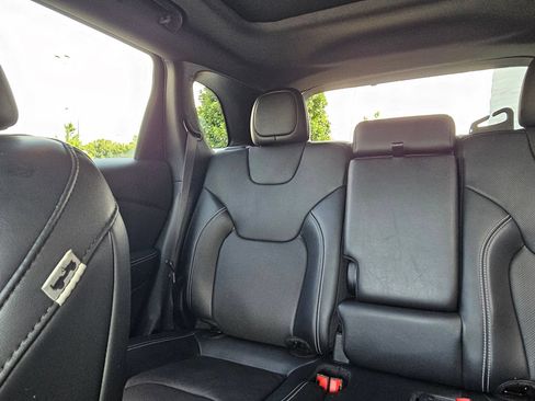 Used 2021 Jeep Cherokee Latitude Lux 80th Anniv w/ Quick Order Package 26U 80TH AWD/4WD image 25