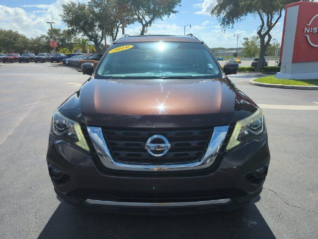 Certified 2019 Nissan Pathfinder SL w/ SL Premium Package FWD image 15