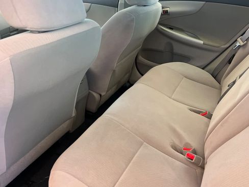 Used 2011 Toyota Corolla LE FWD image 4